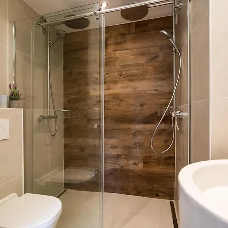 아파트 App. Bellevue B 5.19 라 초우마츠