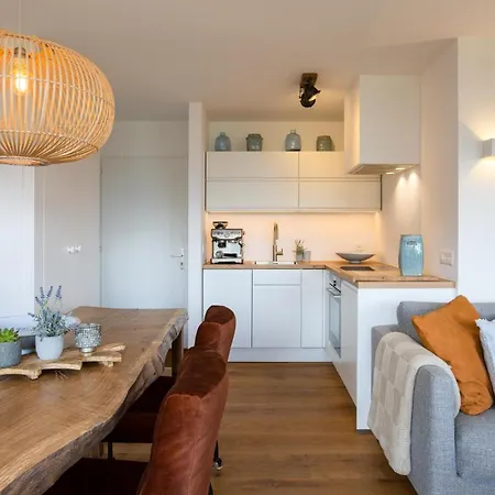 Ski-in Luxury In Center *