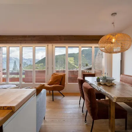 Ski-in Luxury In Center Apartment *