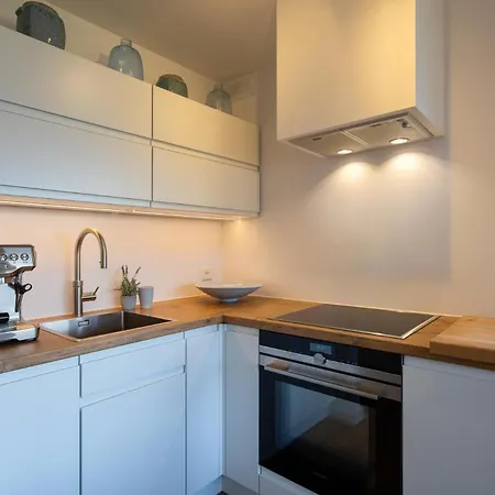 Ski-in Luxury In Center Apartment *